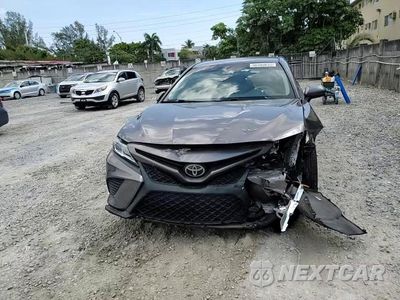 Zdjęcie 10 z 14 samochodu: 2018 TOYOTA CAMRY L VIN:4T1B11HK4JU507295 - miniatura
