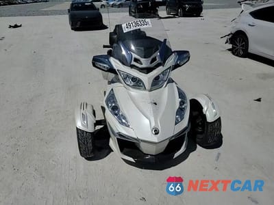 Zdjęcie 10 z 10 samochodu: 2015 CAN-AM SPYDER ROADSTER RT VIN:2BXNBDD27FV006581 - miniatura