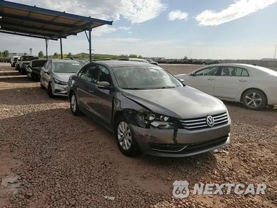 Zdjęcie 12 z 16 samochodu: 2015 VOLKSWAGEN PASSAT S VIN:1VWAT7A39FC060991 - miniatura