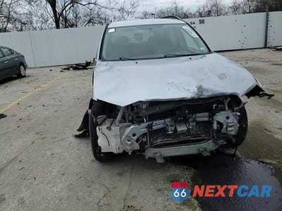 Zdjęcie 11 z 15 samochodu: 2010 MITSUBISHI OUTLANDER ES VIN:JA4AS2AW8AZ004110 - miniatura