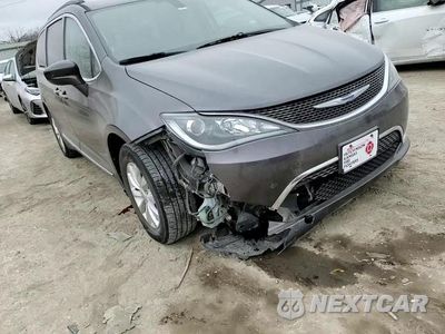 Zdjęcie 11 z 16 samochodu: 2017 CHRYSLER PACIFICA TOURING L VIN:2C4RC1BG9HR733650 - miniatura