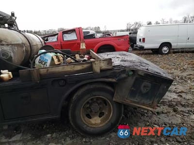 Zdjęcie 10 z 14 samochodu: 2018 CHEVROLET SILVERADO K3500 VIN:1GB4KYEY9JF136414 - miniatura