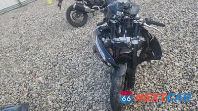 Zdjęcie 10 z 10 samochodu: 2011 YAMAHA YZFR1 VIN:JYARN23E9BA011292 - miniatura