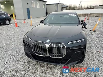 Zdjęcie 13 z 13 samochodu: 2023 BMW 760 XI VIN:WBA33EJ04PCM62938 - miniatura