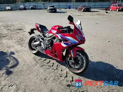 Zdjęcie 9 z 9 samochodu: 2026 HONDA CBR650 R VIN:MLHRH1554T5200000 - miniatura