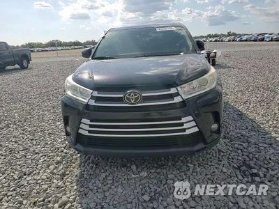 Zdjęcie 13 z 13 samochodu: 2018 TOYOTA HIGHLANDER LE PLUS VIN:5TDZZRFH1JS240252 - miniatura
