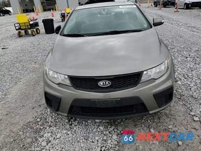 Zdjęcie 13 z 13 samochodu: 2010 KIA FORTE KOUP EX VIN:KNAFU6A20A5252320 - miniatura