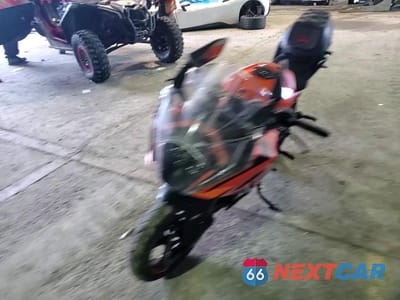 Zdjęcie 9 z 9 samochodu: 2022 KTM 390 RC VIN:MD2JYJ406NC214827 - miniatura