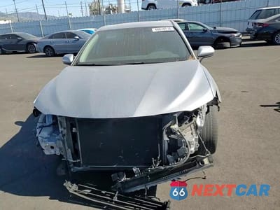 Zdjęcie 13 z 13 samochodu: 2020 TOYOTA CAMRY HYBRID LE VIN:4T1C31AK4LU523038 - miniatura