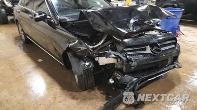 Zdjęcie 13 z 13 samochodu: 2017 MERCEDES-BENZ C 300 4MATIC VIN:55SWF4KB7HU227583 - miniatura