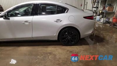 Zdjęcie 14 z 14 samochodu: 2023 MAZDA 3 PREMIUM PLUS VIN:3MZBPBEY4PM350069 - miniatura
