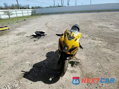 Zdjęcie 10 z 10 samochodu: 2020 SUZUKI GSX-R1000 VIN:JS1DM11B2L7100361 - miniatura