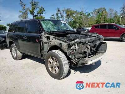Zdjęcie 14 z 14 samochodu: 2016 TOYOTA 4RUNNER SR5 PREMIUM VIN:JTEZU5JR1G5117701 - miniatura