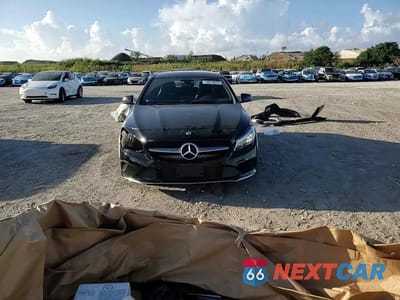 Zdjęcie 14 z 14 samochodu: 2019 MERCEDES-BENZ CLA 250 VIN:WDDSJ4EB2KN718717 - miniatura