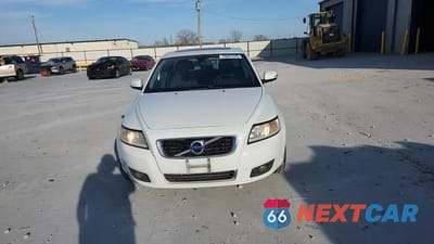 Zdjęcie 14 z 14 samochodu: 2011 VOLVO V50 T5 VIN:YV1672MW5B2633806 - miniatura