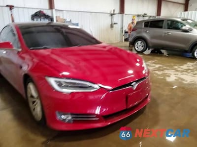 Zdjęcie 14 z 14 samochodu: 2017 TESLA MODEL S VIN:5YJSA1E27HF192309 - miniatura