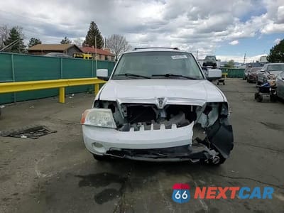 Zdjęcie 14 z 15 samochodu: 2003 LINCOLN NAVIGATOR VIN:5LMFU28R83LJ13770 - miniatura