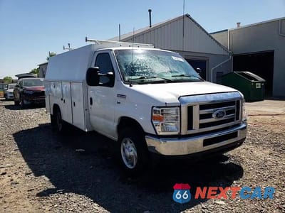 Zdjęcie 13 z 14 samochodu: 2017 FORD ECONOLINE E350 SUPER DUTY CUTAWAY VAN VIN:1FDWE3F69HDC54864 - miniatura