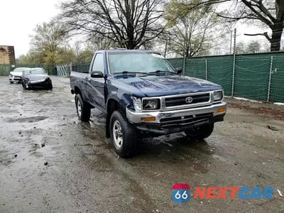 Zdjęcie 10 z 14 samochodu: 1994 TOYOTA PICKUP 1/2 TON SHORT WHEELBASE DX VIN:4TARN01P9RZ199171 - miniatura