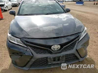 Zdjęcie 13 z 15 samochodu: 2019 TOYOTA CAMRY L VIN:4T1B11HK2KU736480 - miniatura