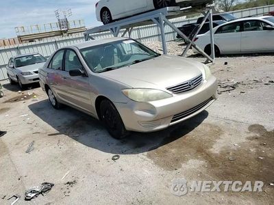 Zdjęcie 13 z 14 samochodu: 2006 TOYOTA CAMRY LE VIN:4T1BE32K36U715443 - miniatura
