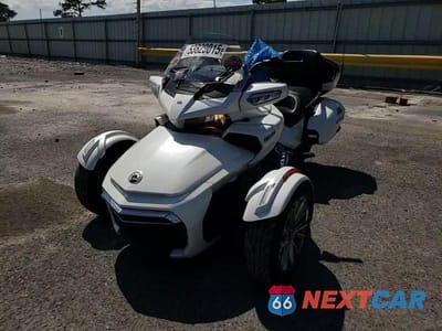 Zdjęcie 10 z 10 samochodu: 2016 CAN-AM SPYDER ROADSTER F3-T VIN:2BXREDD25GV002068 - miniatura
