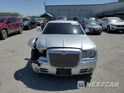 Zdjęcie 13 z 14 samochodu: 2005 CHRYSLER 300C VIN:2C3AA63H85H104264 - miniatura