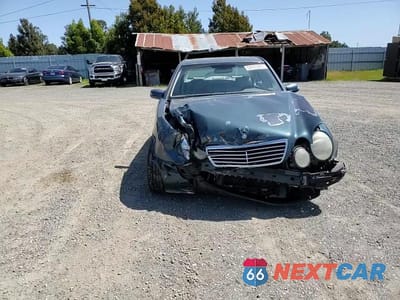 Zdjęcie 11 z 14 samochodu: 2000 MERCEDES-BENZ E 320 VIN:WDBJF65J1YB151080 - miniatura