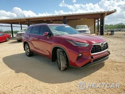 Zdjęcie 11 z 16 samochodu: 2021 TOYOTA HIGHLANDER XLE VIN:5TDGZRBH2MS529769 - miniatura