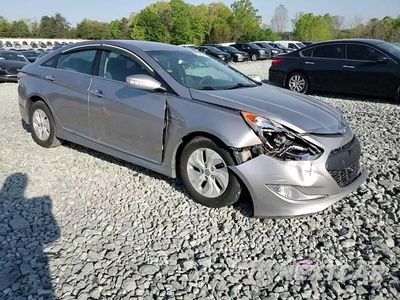 Zdjęcie 14 z 15 samochodu: 2013 HYUNDAI SONATA HYBRID VIN:KMHEC4A47DA088529 - miniatura
