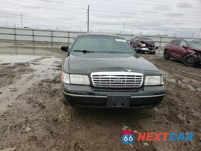 Zdjęcie 11 z 14 samochodu: 2000 FORD CROWN VICTORIA LX VIN:2FAFP74W8YX158750 - miniatura