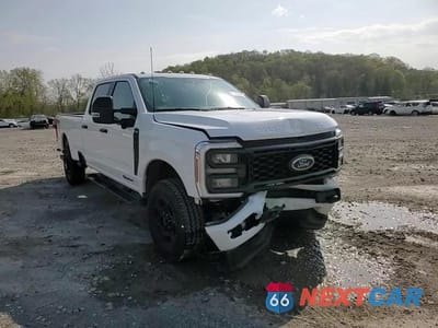 Zdjęcie 13 z 14 samochodu: 2024 FORD F350 SUPER DUTY VIN:1FT8W3BT2REF98294 - miniatura