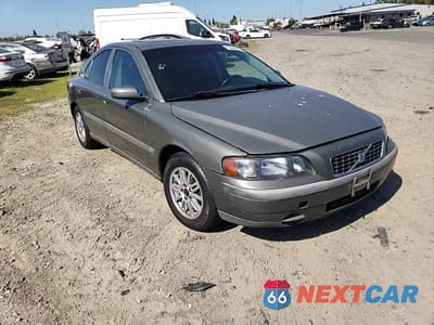 Zdjęcie 10 z 14 samochodu: 2004 VOLVO S60 VIN:YV1RS64A942359553 - miniatura