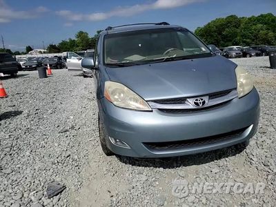 Zdjęcie 14 z 15 samochodu: 2006 TOYOTA SIENNA XLE VIN:5TDBA22C36S056061 - miniatura