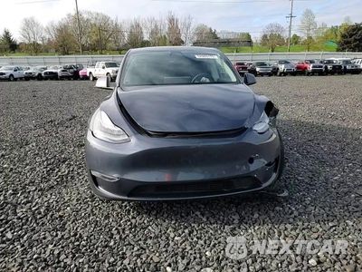 Zdjęcie 11 z 15 samochodu: 2022 TESLA MODEL Y VIN:7SAYGDEE7NF315691 - miniatura