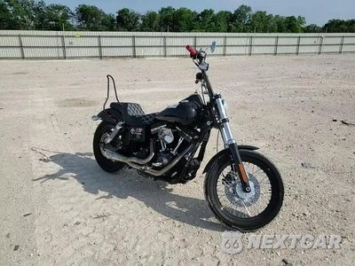 Zdjęcie 10 z 11 samochodu: 2017 HARLEY-DAVIDSON FXDB DYNA STREET BOB VIN:1HD1GXM1XHC313481 - miniatura