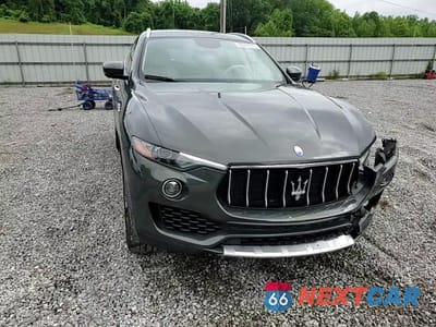 Zdjęcie 14 z 16 samochodu: 2017 MASERATI LEVANTE LUXURY VIN:ZN661XUL2HX207320 - miniatura