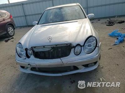 Zdjęcie 13 z 14 samochodu: 2005 MERCEDES-BENZ E 55 AMG VIN:WDBUF76J25A720702 - miniatura