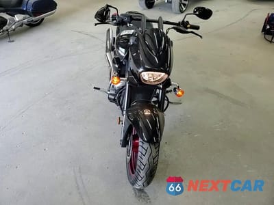 Zdjęcie 10 z 11 samochodu: 2019 SUZUKI VZ1500 VIN:JS1VY55A5K2100299 - miniatura