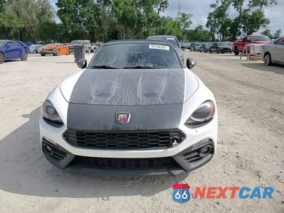 Zdjęcie 14 z 15 samochodu: 2017 FIAT 124 SPIDER CLASSICA VIN:JC1NFAEK8H0114759 - miniatura
