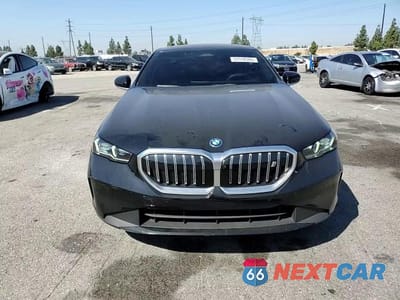 Zdjęcie 13 z 14 samochodu: 2024 BMW I5 EDRIVE 40 VIN:WBY33FK05RCR63605 - miniatura