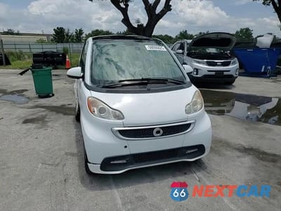 Zdjęcie 13 z 14 samochodu: 2013 SMART FORTWO PURE VIN:WMEEJ3BA6DK649940 - miniatura
