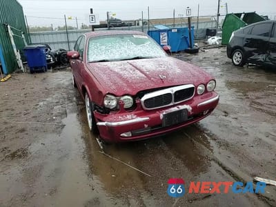 Zdjęcie 13 z 14 samochodu: 2004 JAGUAR XJ8 VIN:SAJWA71C14SG32254 - miniatura