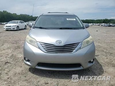 Zdjęcie 14 z 15 samochodu: 2013 TOYOTA SIENNA XLE VIN:5TDYK3DC6DS337343 - miniatura