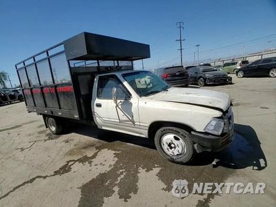 Zdjęcie 14 z 15 samochodu: 1990 TOYOTA PICKUP CAB CHASSIS SUPER LONG WHEELBAS VIN:JT5VN94T8L0017662 - miniatura