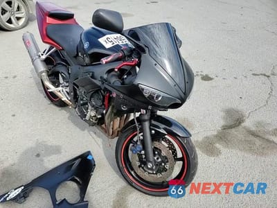 Zdjęcie 11 z 11 samochodu: 2008 YAMAHA YZFR6 S VIN:JYARJ06E98A036679 - miniatura