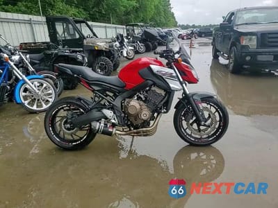 Zdjęcie 10 z 10 samochodu: 2018 HONDA CB650 F VIN:MLHRC7511J5000227 - miniatura
