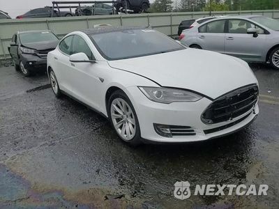 Zdjęcie 13 z 13 samochodu: 2016 TESLA MODEL S VIN:5YJSA1E26GF133699 - miniatura