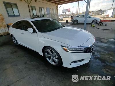 Zdjęcie 14 z 16 samochodu: 2018 HONDA ACCORD TOURING VIN:1HGCV1F96JA107688 - miniatura