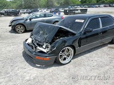 Zdjęcie 13 z 14 samochodu: 1995 LEXUS LS 400 VIN:JT8UF22E4S0034917 - miniatura